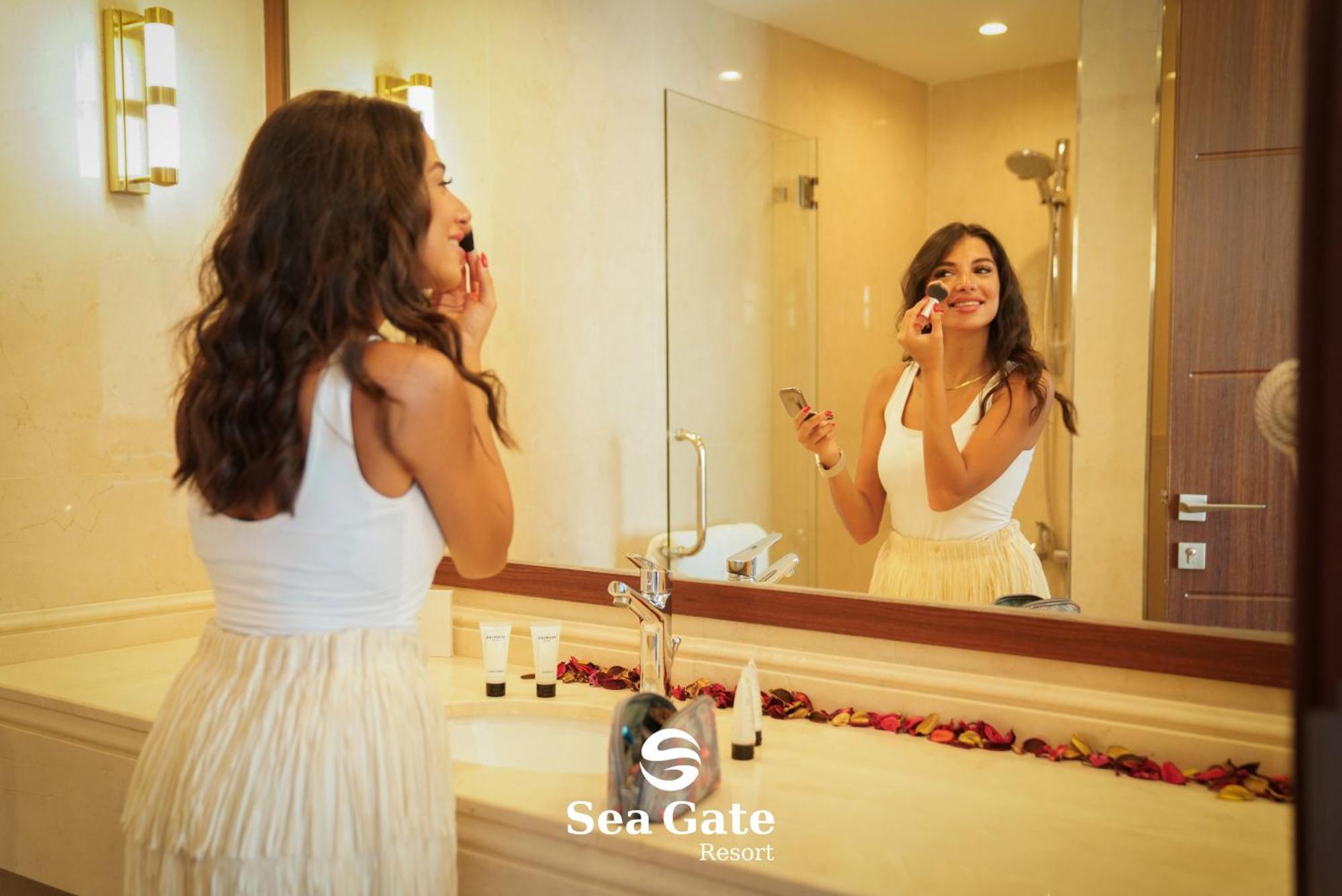 Sea Gate Resort Sweimeh Esterno foto